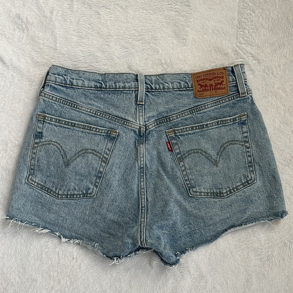 Levi Strauss Levi's High Rise Distressed Cut-off Shorts 30 Button Fly - Picture 2 of 9
